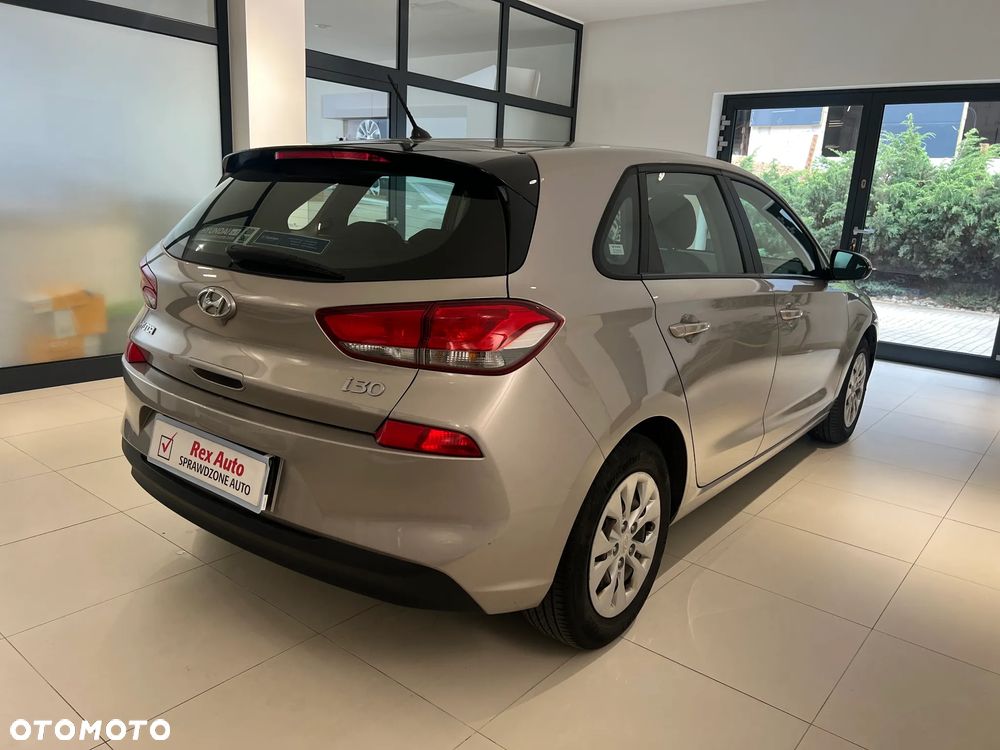 Hyundai i30 1.4 Classic + - 7