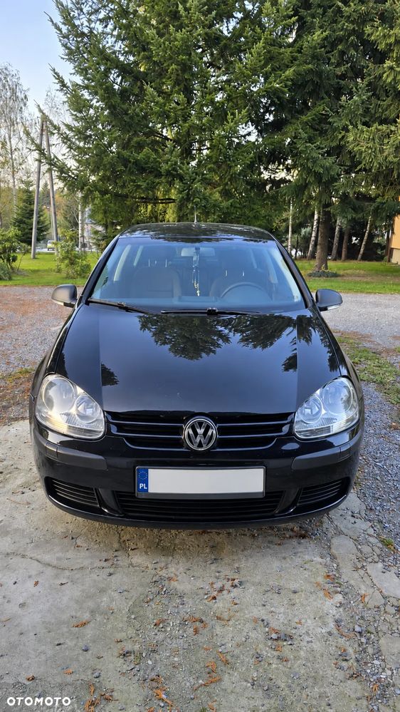 Volkswagen Golf - 1