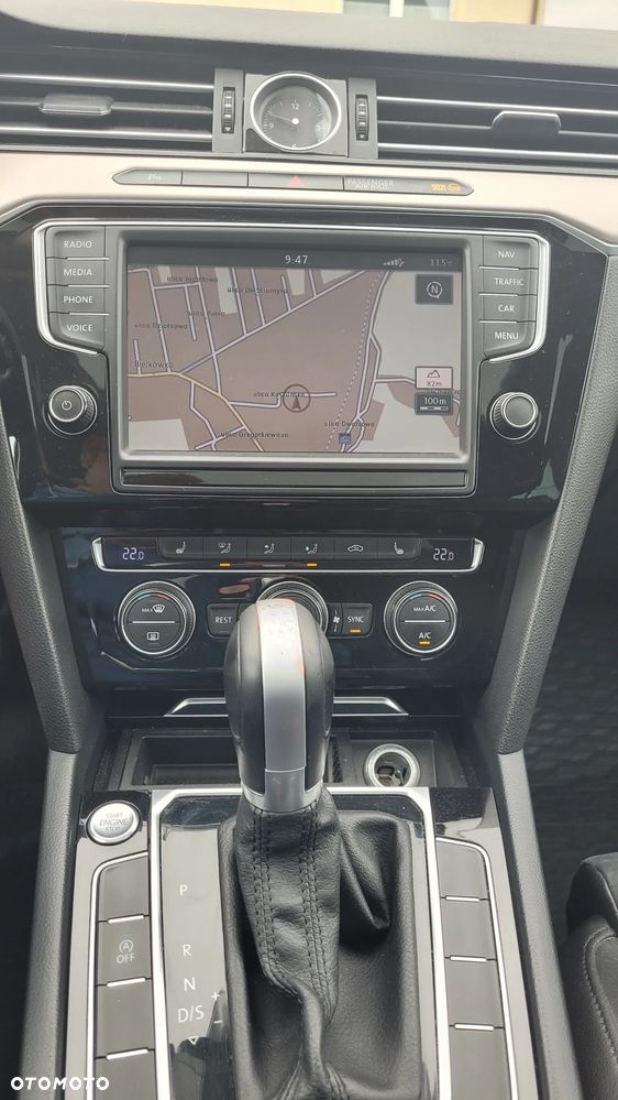 Volkswagen Passat - 15