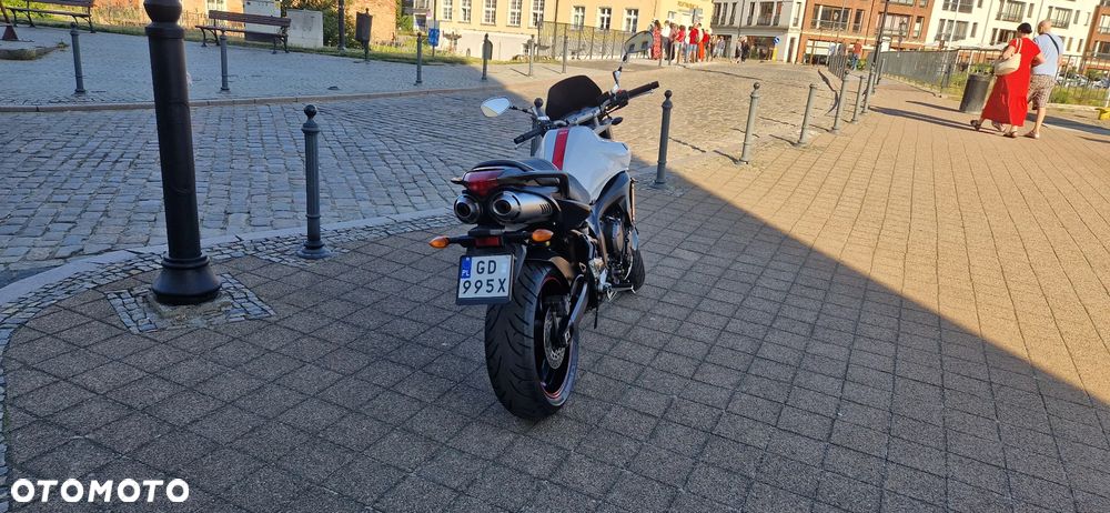 Yamaha FZ6 - 7