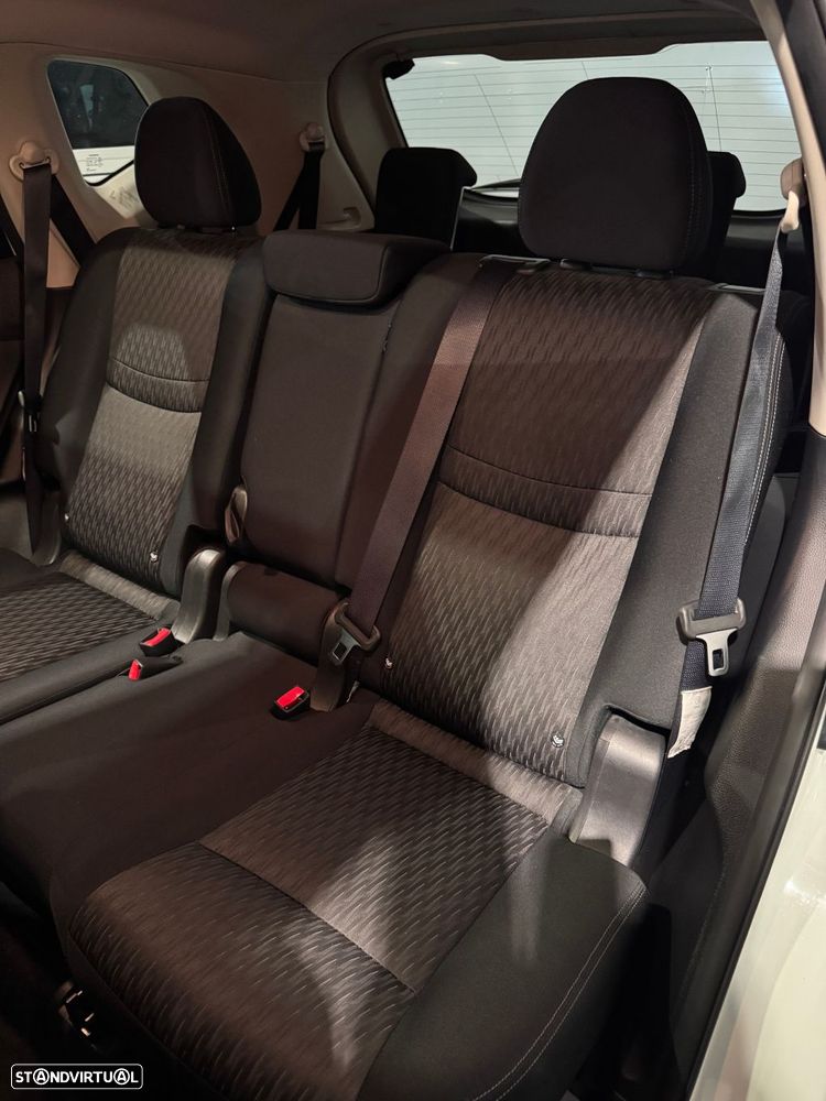 Nissan X-Trail 1.3 DIG-T N-Tec 7L DCT - 37