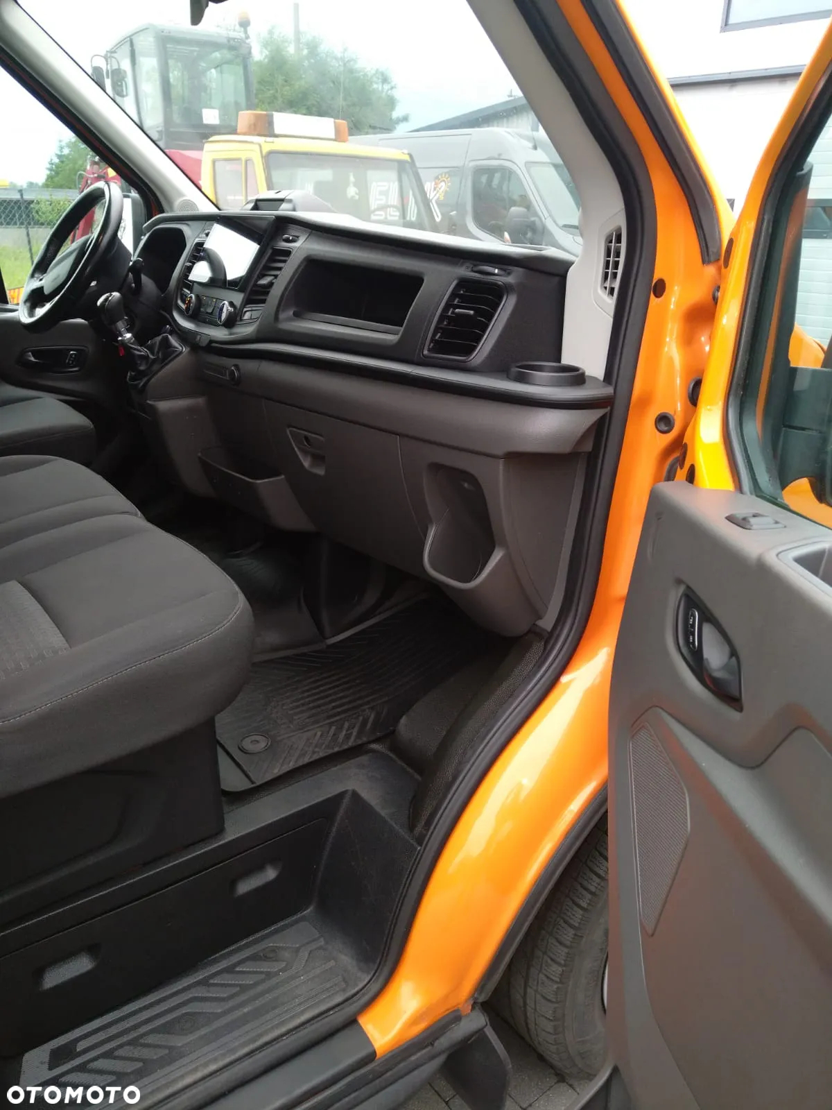 Ford Transit - 17