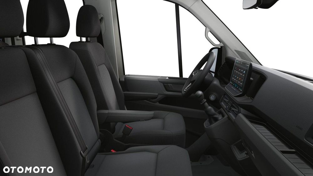 Volkswagen Crafter 35 Skrzyniowy z podwójną kabiną silnik: 2,0 l EU6 SCR 140 KM / skrzynia biegów: Przedni napęd manualna 6-biegowa rozstaw osi: 3640 mm - 10