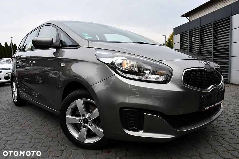 Kia Carens 1.6 GDI S 7os - 37