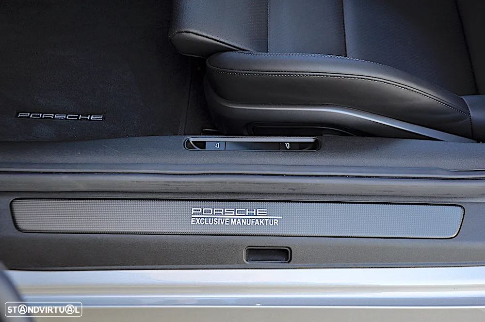 Porsche 911 (992) GT3 Touring Package - 28