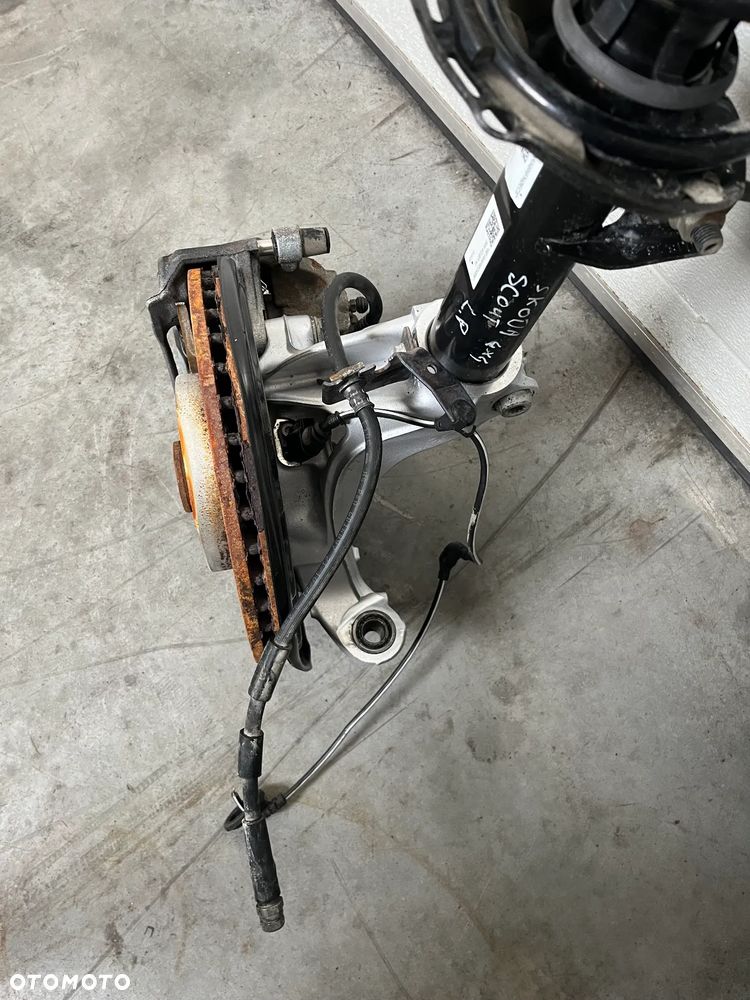 MCPERSON ZWROTNICA KOMPLET LEWA  4X4 SKODA OCTAVIA IV 5E3 2.0 22R - 2