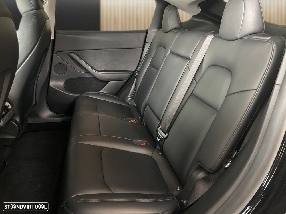 Tesla Model Y Standard - 7