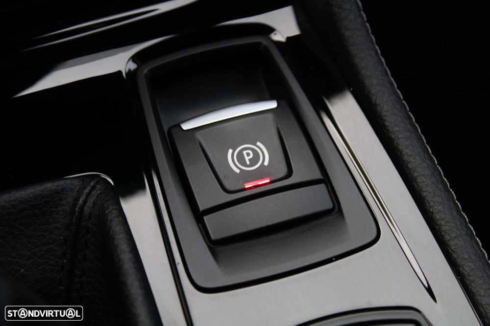 BMW 218 Gran Tourer d 7L Line Luxury - 47