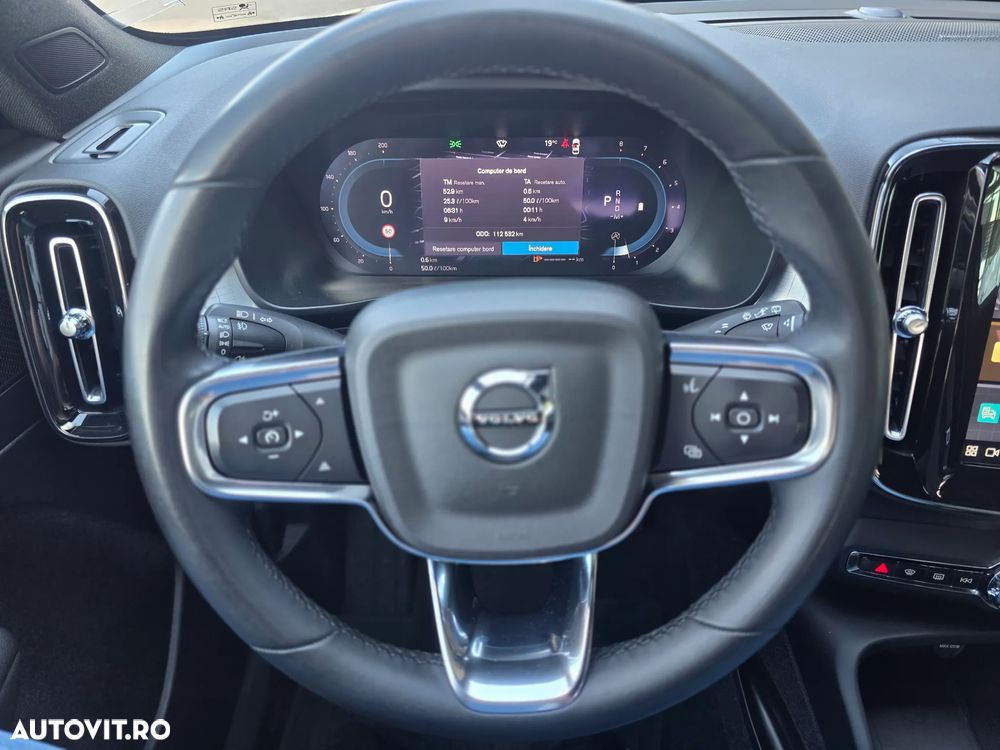 Volvo XC 40 B4 AT8 AWD Mild Hybrid Inscription - 19