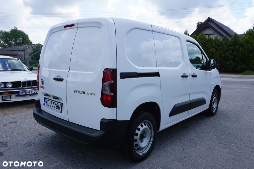 Toyota Proace City - 8