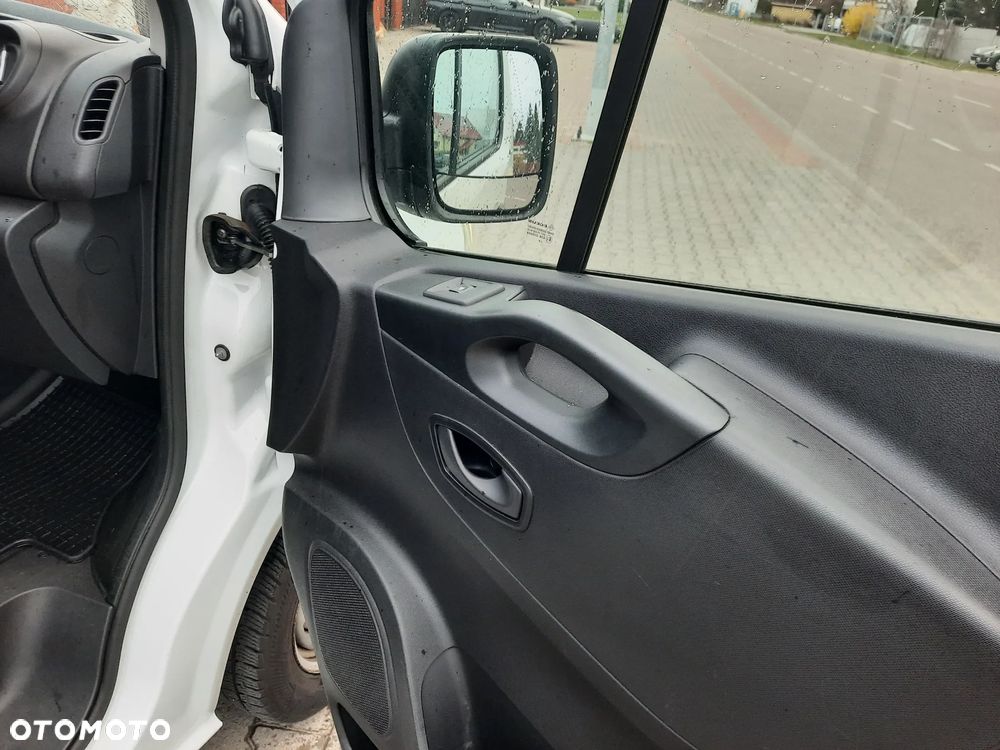Renault Trafic - 15