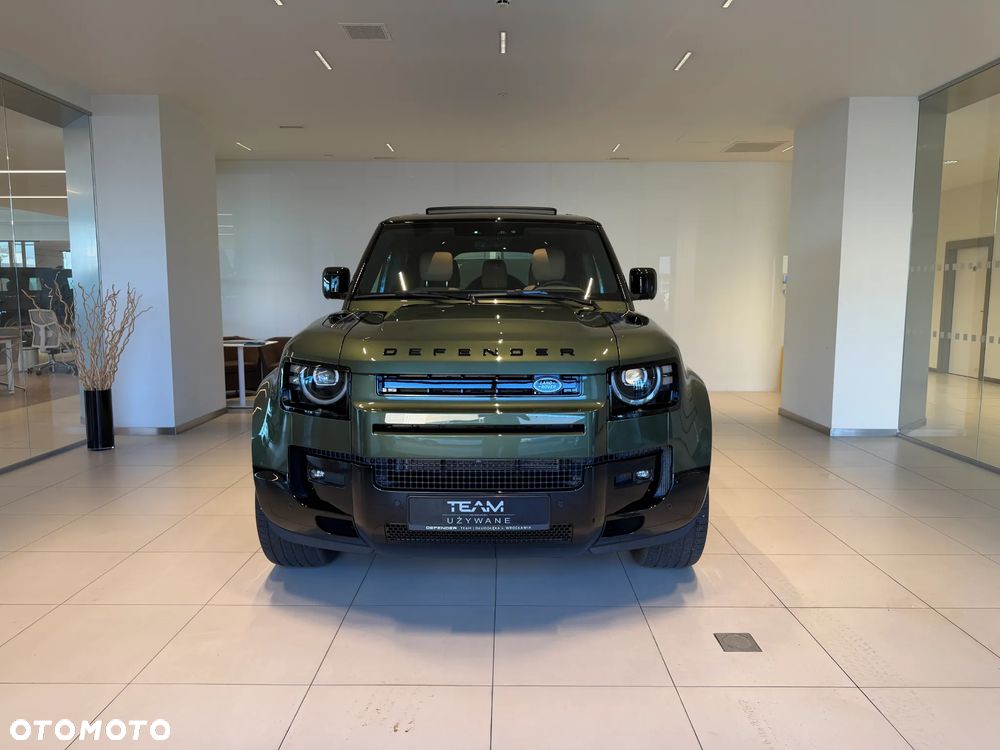 Land Rover Defender - 3