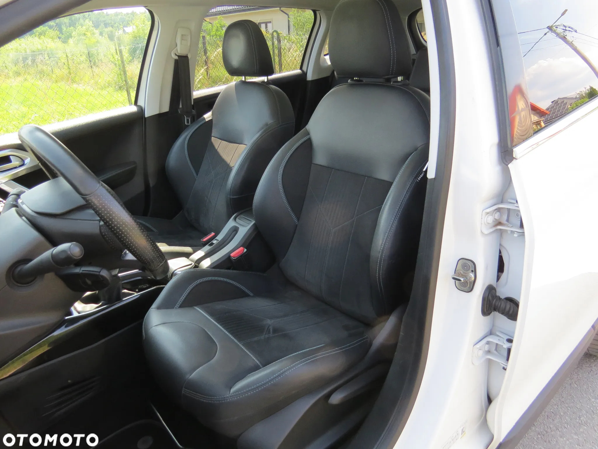 Peugeot 2008 1.2 Pure Tech GPF Crossway S&S - 11