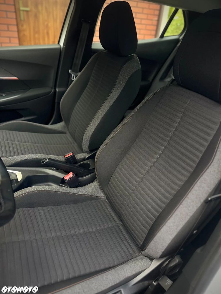 Peugeot 2008 - 8