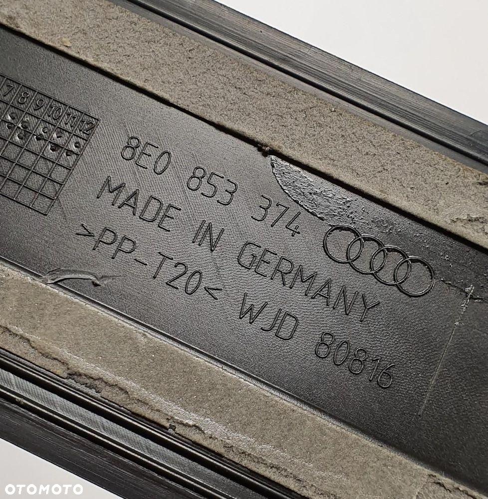 LISTWA NAKŁADKA PROGU PRAWY PRZÓD AUDI A4 B6 - 6