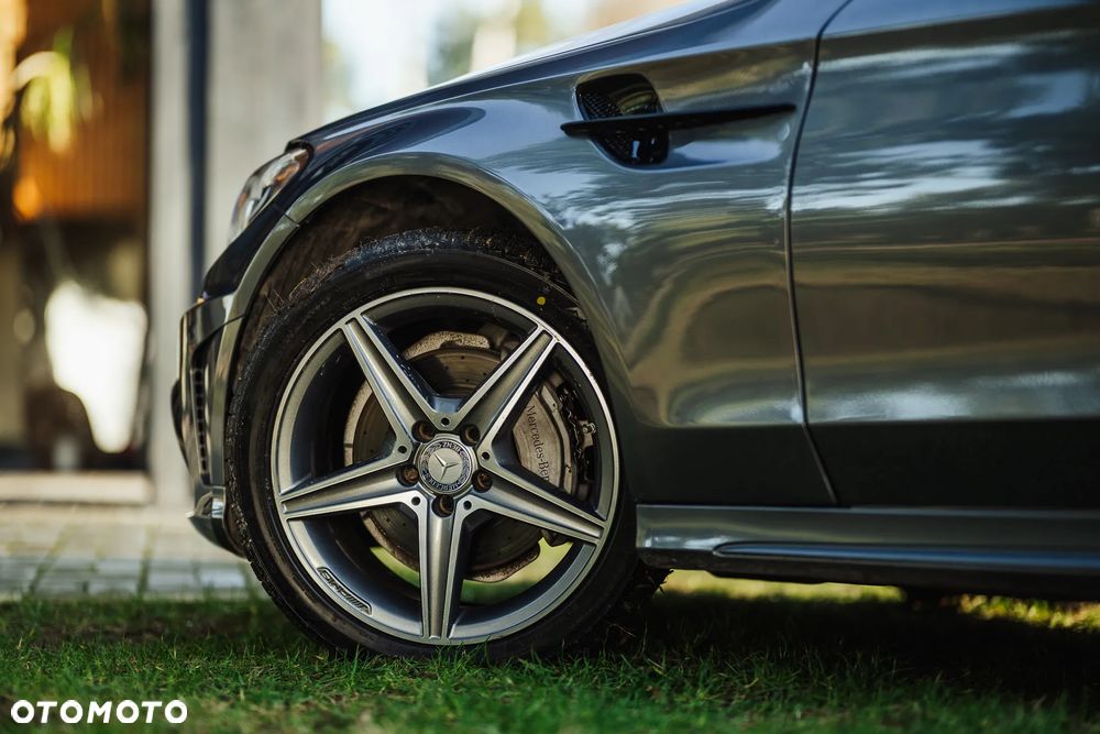 Mercedes-Benz Klasa C 180 7G-TRONIC AMG Line - 4