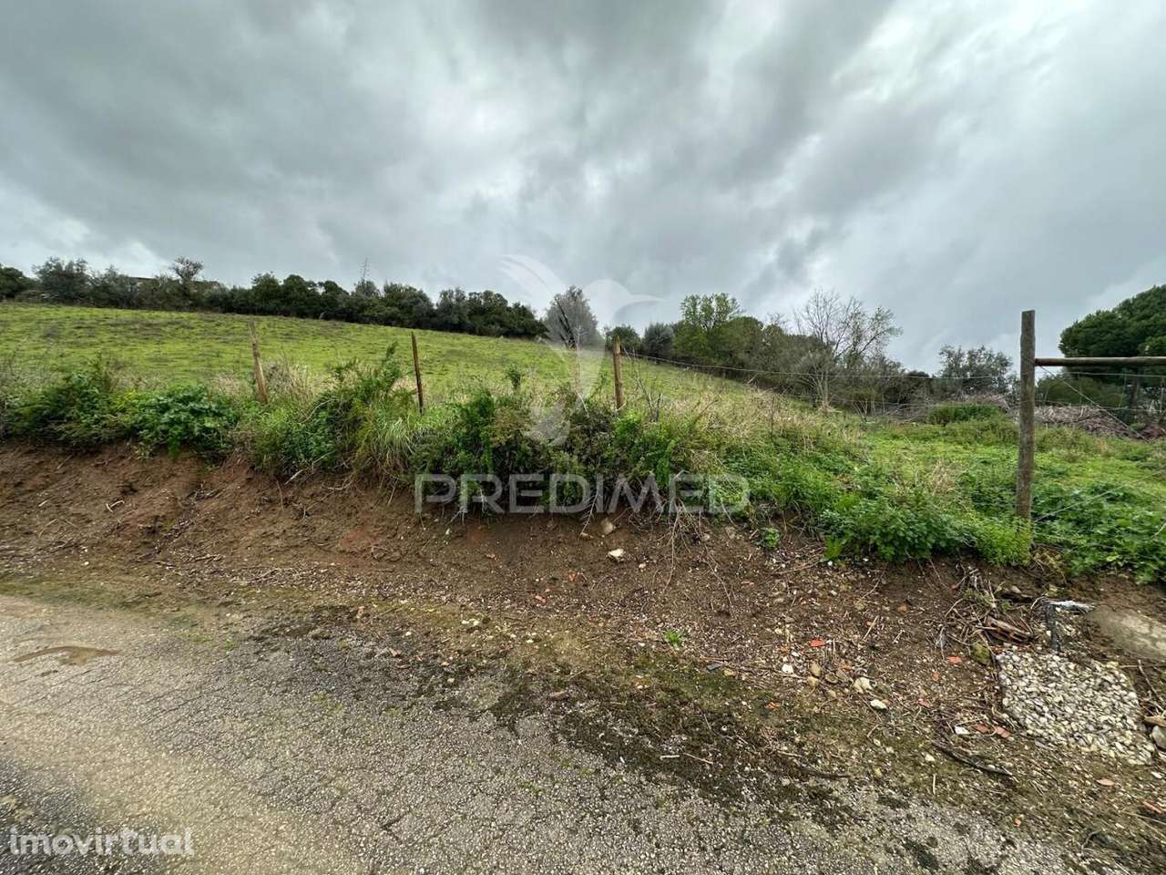 Lote para construção de  Moradia - Grande imagem: 2/5