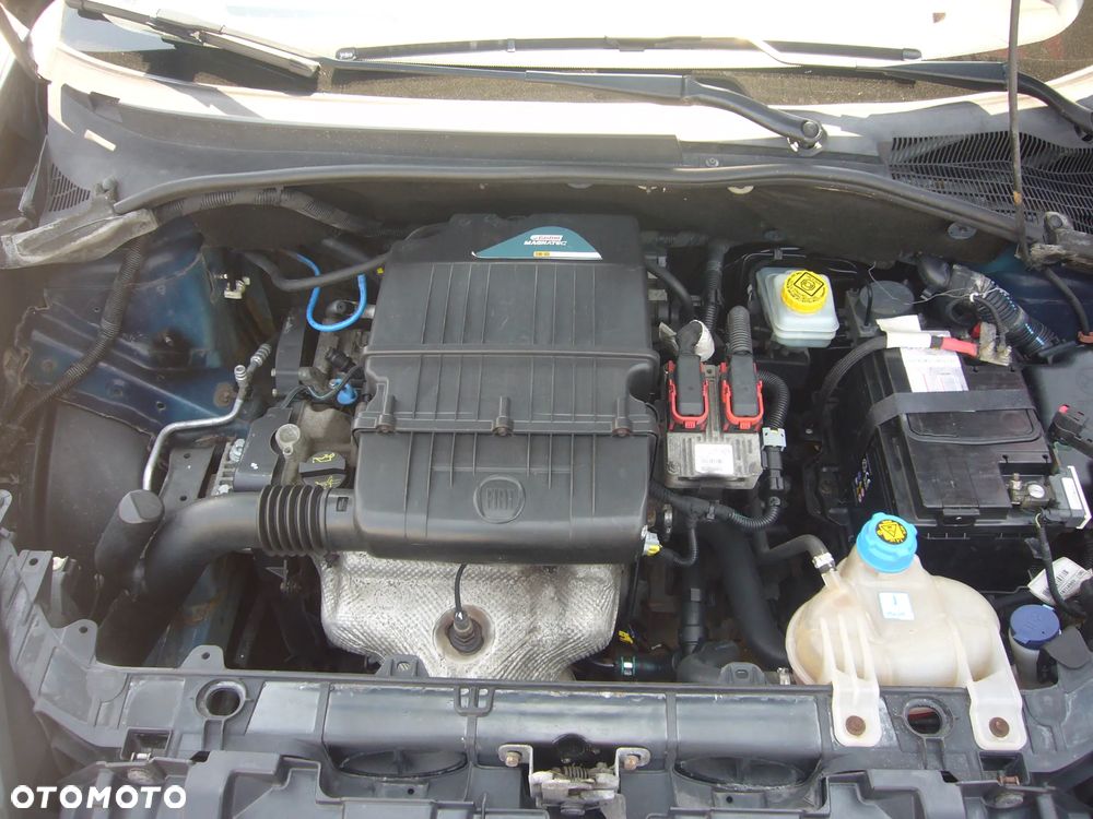 Fiat Punto 1.4 Young - 21