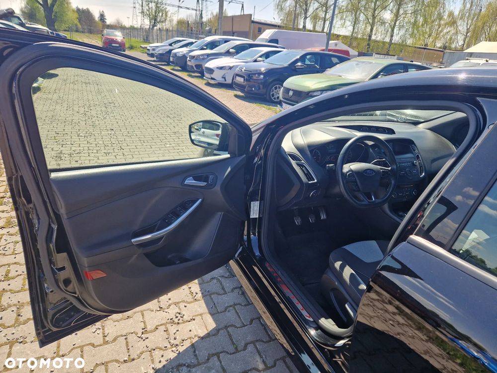 Ford Focus - 10