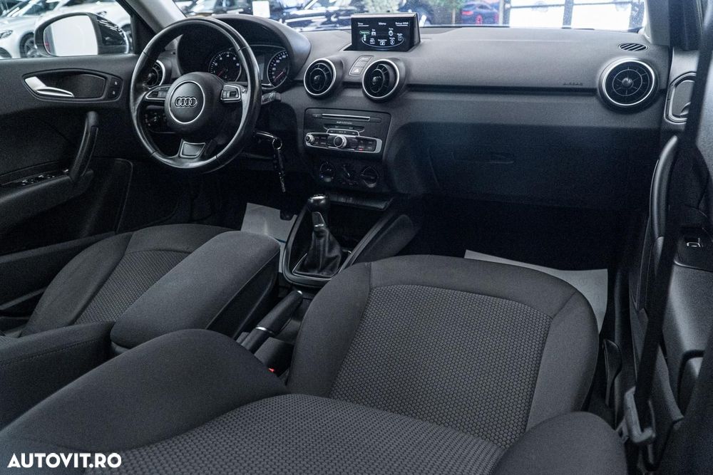 Audi A1 Sportback 25 TFSI S line - 3