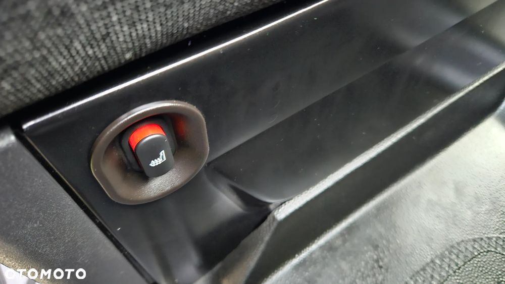 Ford CUSTOM 2,2TDCI L1 KLIMA WEBASTO KAMERA TEMPOMAT HAK SUPER STAN - 31