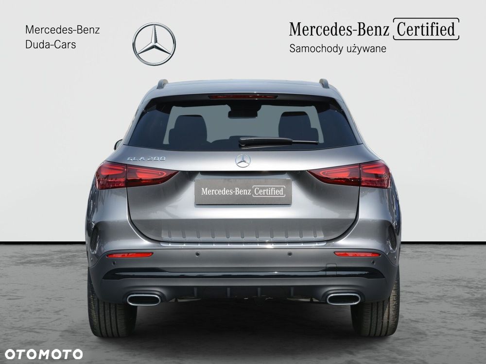 Mercedes-Benz GLA 200 AMG Line - 4