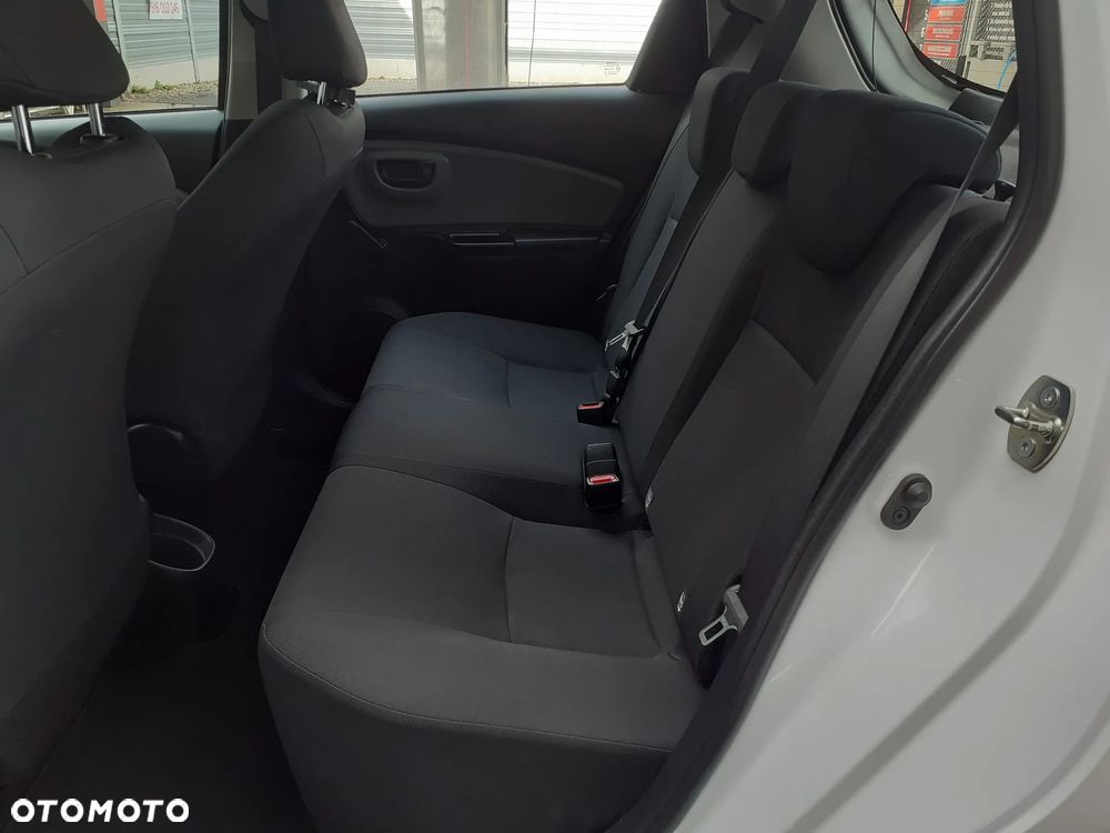 Toyota Yaris - 18