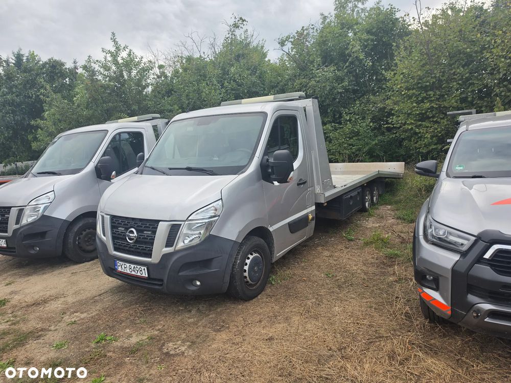 Nissan Nv400 - 8
