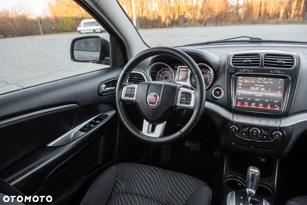 Fiat Freemont 2.0 Multijet 16V DPF Automatik Allrad Lounge - 24