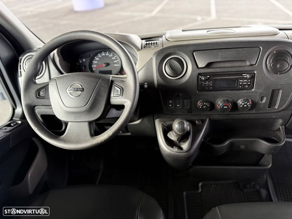 Nissan NV400 c/ plataforma elevatória - 8