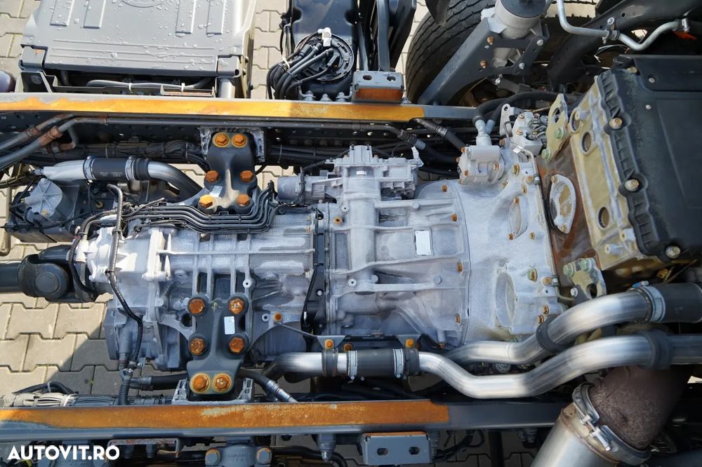 Mercedes-Benz AROCS 3248 / 8X4 / TRIDEM / ȘASIU 8M / DIRECȚIE ȘI PUNȚĂ RIDICABILĂ / RETARDER - 18