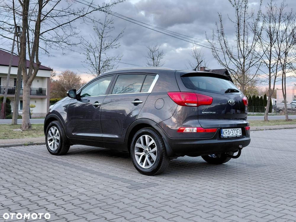 Kia Sportage 2,0 CRDI AWD Dream-Team Edition - 9