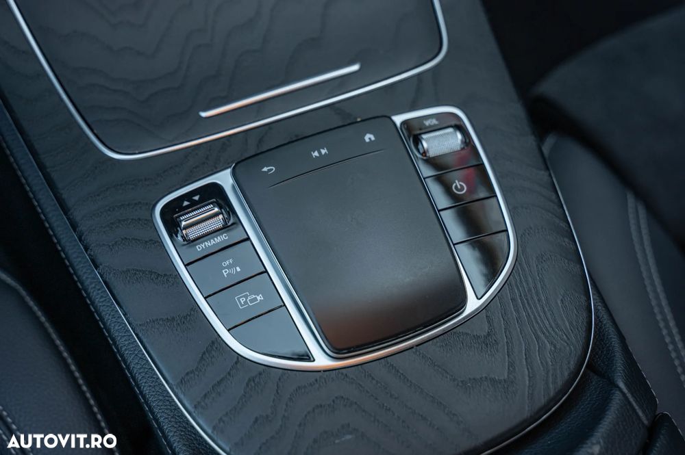Mercedes-Benz E 300 de 9G-TRONIC AMG Line - 21