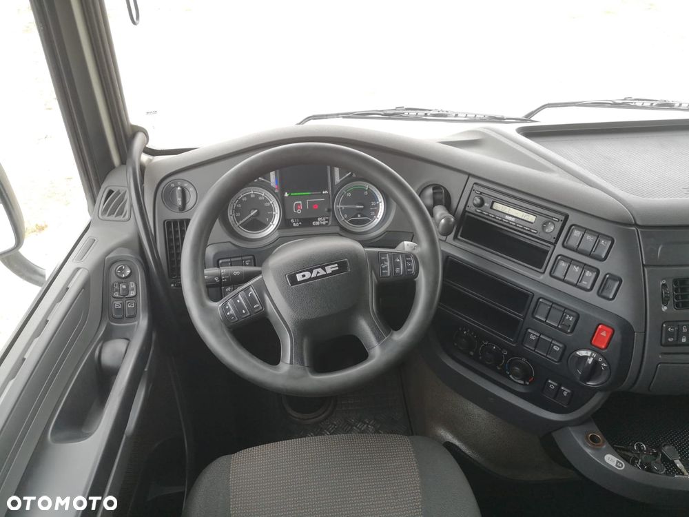 DAF XF - 9