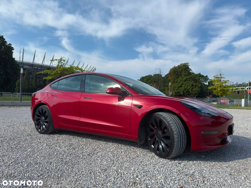 Tesla Model 3 - 10