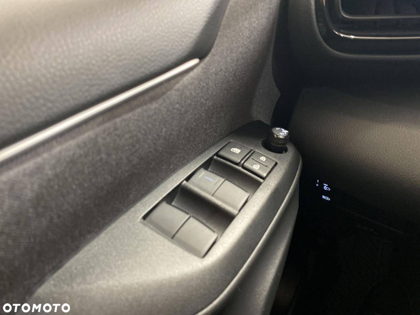 Toyota Yaris Hybrid 1.5 Comfort - 20