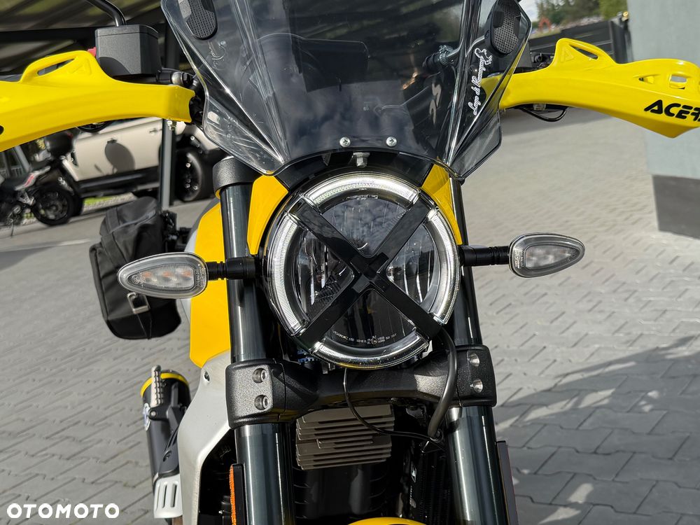 Ducati Scrambler - 24