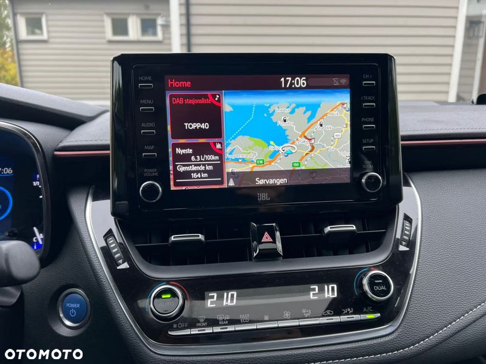 Toyota Corolla 2.0 Lounge - 16
