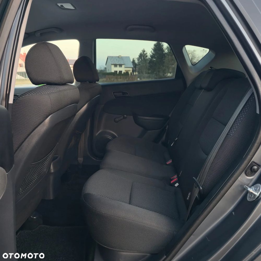 Hyundai i30 1.4 Blue Classic - 22