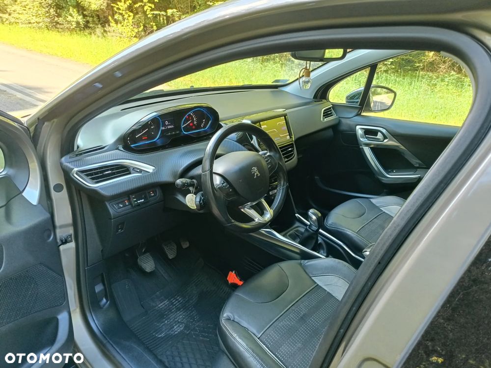 Peugeot 2008 1.6 VTi Allure - 14