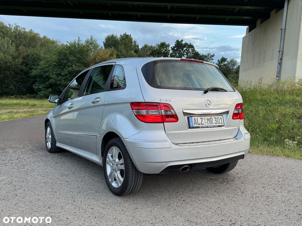 Mercedes-Benz Klasa B 180 - 19