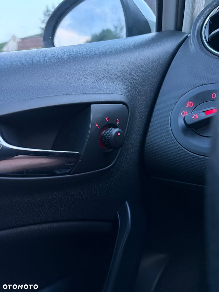 Seat Ibiza 1.2 TSI CONNECT - 22
