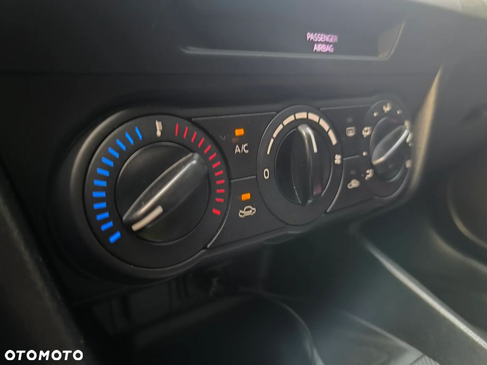Mazda 3 1.5 Skygo - 26