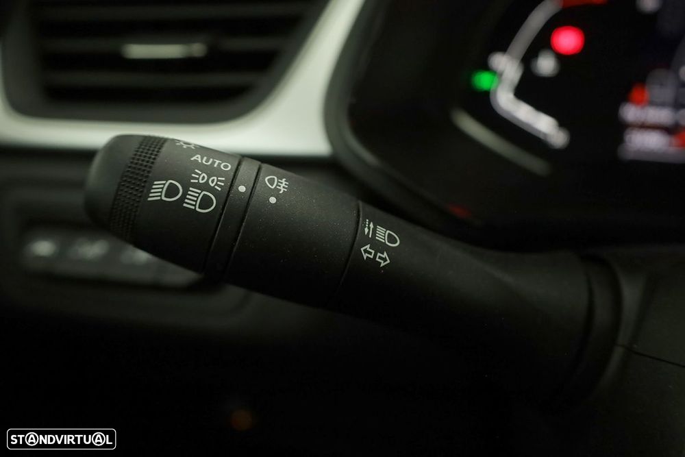 Renault Captur 1.0 TCe Techno Bi-Fuel - 17