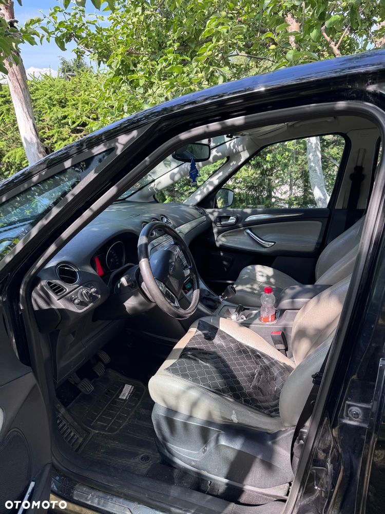 Ford S-Max - 8