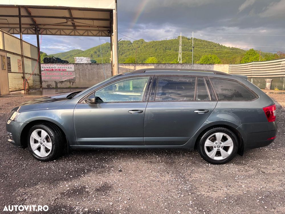 Skoda Octavia 2.0 TDI Ambition - 8