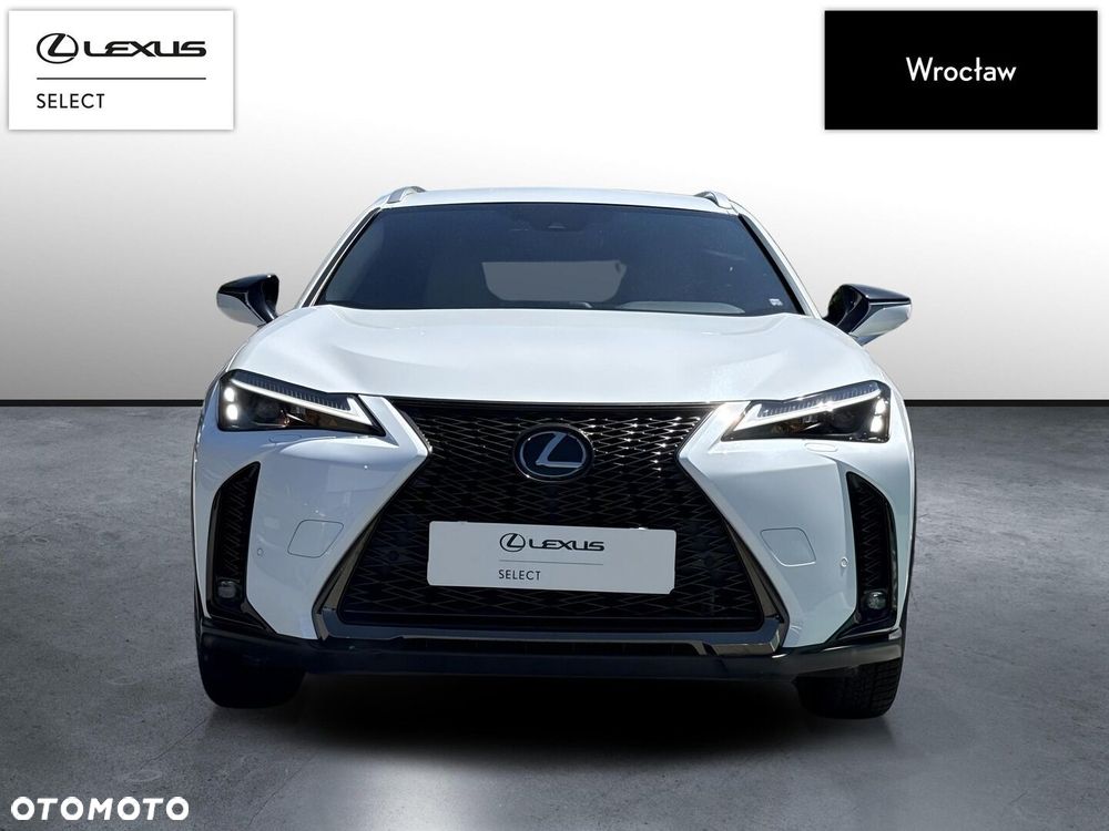 Lexus UX - 9