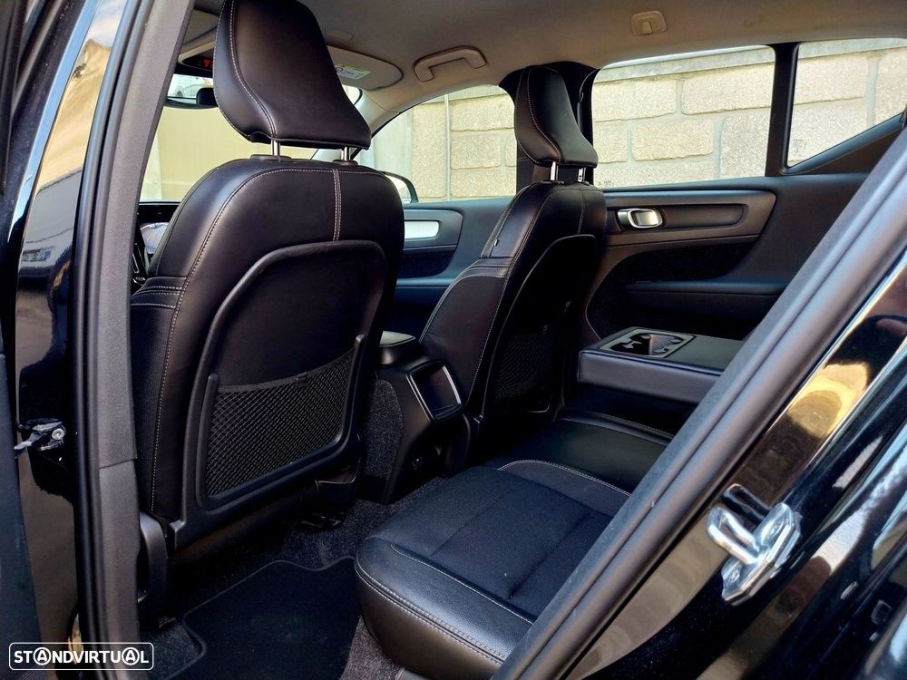 Volvo XC 40 2.0 D3 - 8