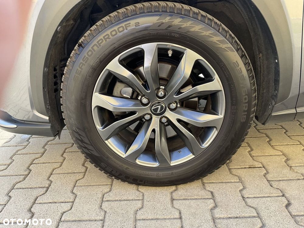 Lexus NX 300h F Sport Edition AWD - 37