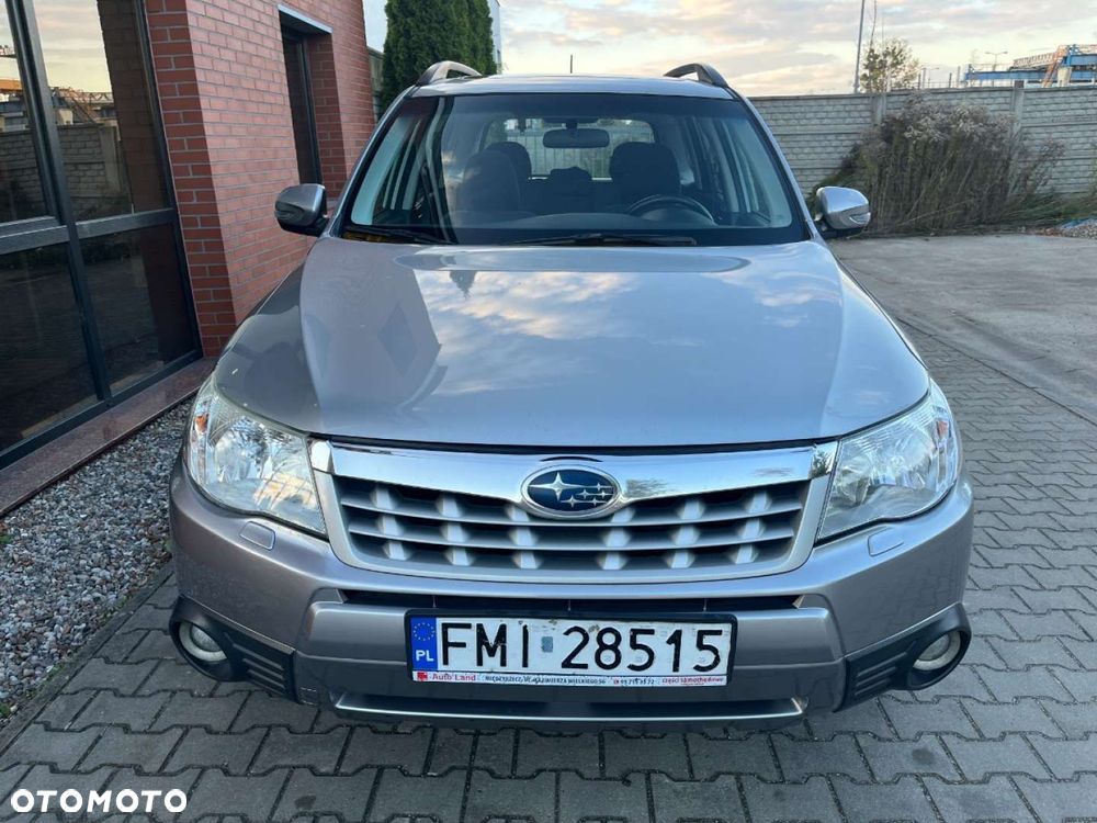 Subaru Forester 2.0i Comfort Lineartronic - 6